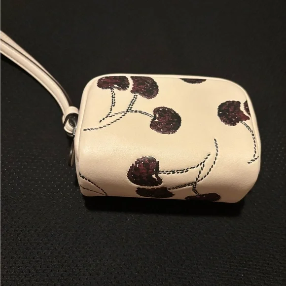 Coach cherry wristlet - Picture 3 of 5